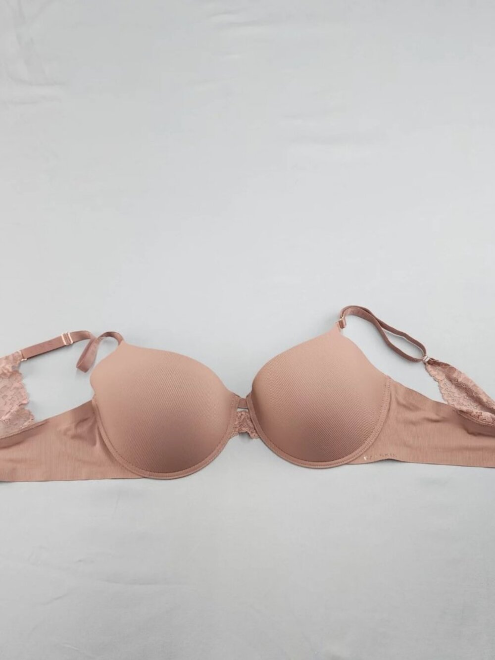 DANSKIN INTIMATES Push Up Bra 40D Beige Padded Underwire Adjustable Straps Lace